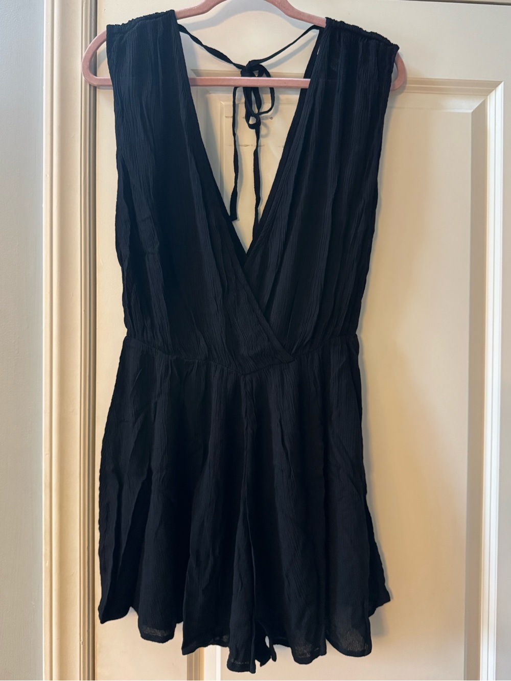 Zenana Crinkle Fabric Draped Open Back Black Whimsigoth Romper size Medium NEW - Picture 4 of 5